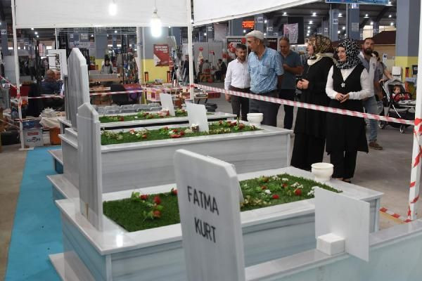 Çanakkale'de fuara özel indirimli mezarlar şaşırttı! 700 TL'den başlıyor - Resim: 4