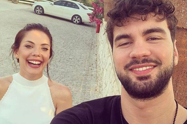 Yasak Elma'nın yıldızı Eda Ece sevgilisi Buğrahan Tuncer'i ailesiyle tanıştırdı - Resim: 2