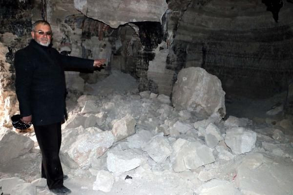 Tarihi kiliseyi defineciler yağmaladı! Ne var ne yok talan edilmiş - Resim: 1