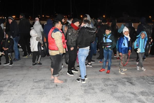 Yunan zulmü mültecilerin botlarının motorunu alıp denizin ortasında bıraktılar - Resim: 2