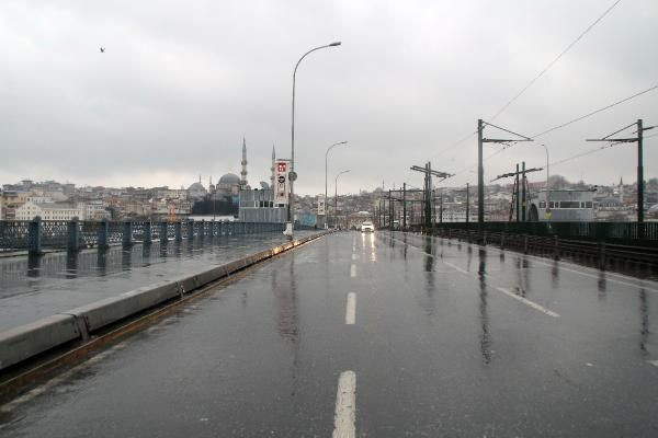 Koronavirüs korkusu! İstanbullular bu pazar sabahı 'evde kal'dılar - Resim: 2