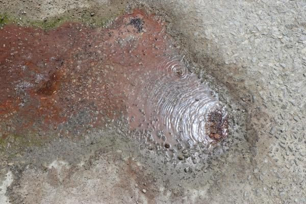Şaşırtan doğa olayı Denizli’de sıcak su kaynağı asfaltı deldi - Resim: 4