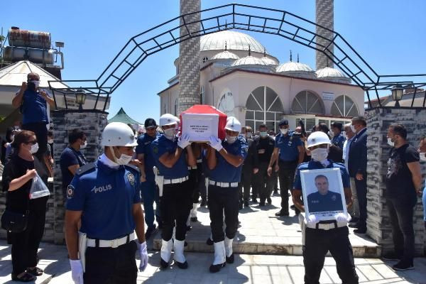 Şehit babasını polis üniformasıyla son yolculuğa uğurladı - Resim: 2