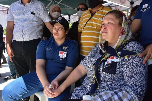 Şehit babasını polis üniformasıyla son yolculuğa uğurladı - Resim: 3