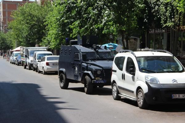 Diyarbakır'da bir kadın silahla vurulmuş halde bulundu - Resim: 1