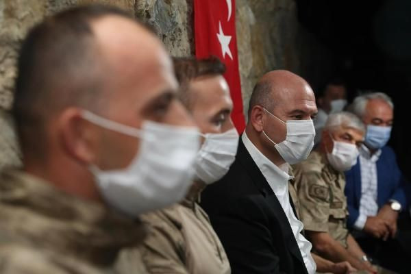 İçişleri Bakanı Soylu, Şırnak'ta Güneyçam Jandarma Karakol Komutanlığını ziyaret etti - Resim: 1