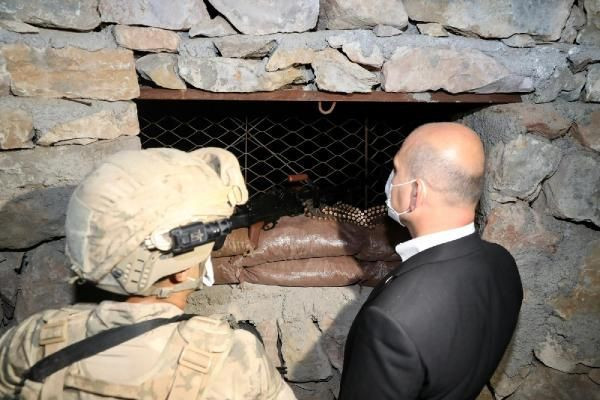 İçişleri Bakanı Soylu, Şırnak'ta Güneyçam Jandarma Karakol Komutanlığını ziyaret etti - Resim: 2