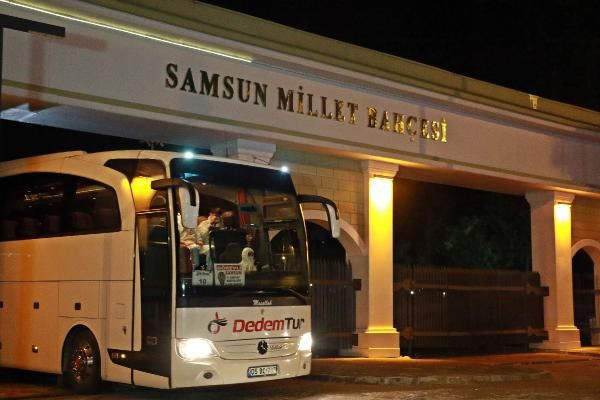 Samsun'da yakalandılar! TIR'ın dorsesinde 173 kaçak göçmen - Resim: 2