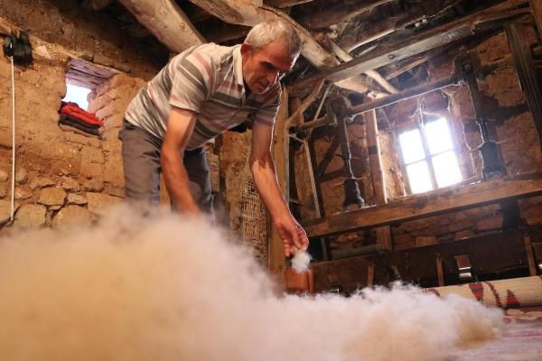 Denizli'de atalarından miras mesleği evde yapıyor! Tanesini 300 liradan satıyor - Resim: 3