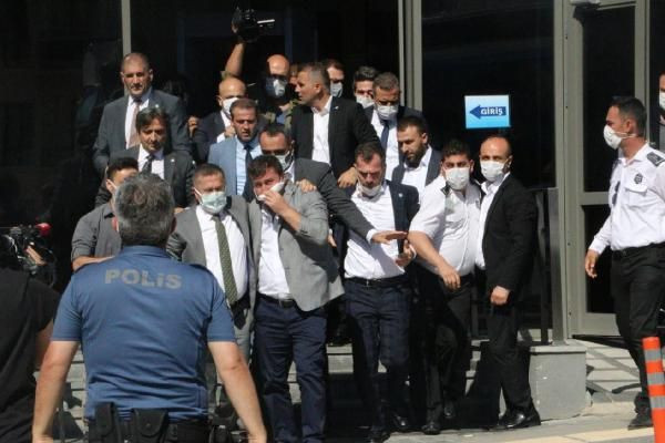 Ortalık karıştı! İYİ Parti Genel Merkezi'nde 'Oy Verilmeyecekler' listesi krizi - Resim: 1