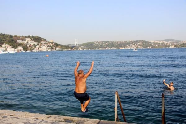 İstanbul kavruluyor! Sıcaklık 35 dereceye çıktı soluğu Boğaz'da aldılar - Resim: 4