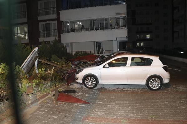 Ankara'yı fırtına dolu ve sel vurdu! Çatılar uçtu yollar göle döndü "Ankara'ya deniz geldi" - Resim: 4