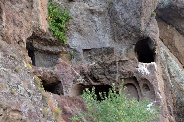 Bingöl'de ibadetlerini bu mağarada gizlice yapmışlar! Görenler hayran kaldı - Resim: 1