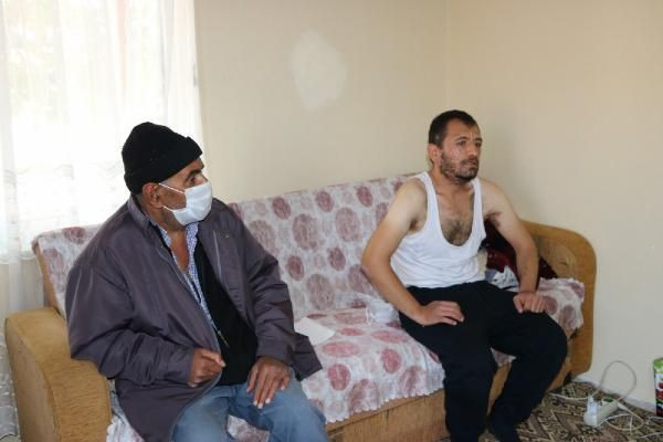 Eşim bile benden tiksiniyor dedi Niğde'de 'köpek memesi' hastası Enver'in çaresizliği! - Resim: 2