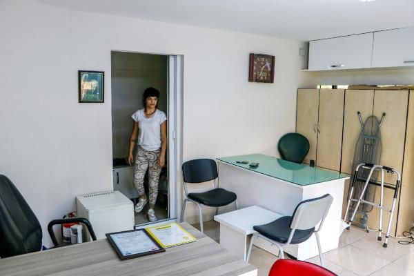 Antalyalı Müzeyyen'in hayatı film gibi! Bebekken sokağa atıldı babası taciz etti hapse düştü - Resim: 3