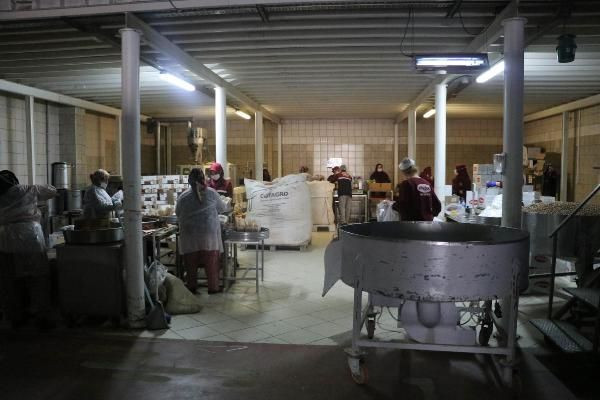 Yılbaşına kadar 24 saat mesai! Kuru yemişte talep patlaması! - Resim: 3