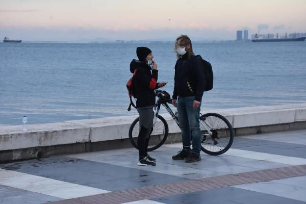 İzmir'de yürüyüşe çıkan kadınlara köpek saldırdı! Biri denize atladı - Resim: 3