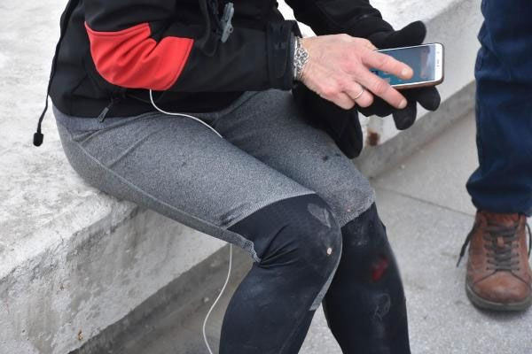 İzmir'de yürüyüşe çıkan kadınlara köpek saldırdı! Biri denize atladı - Resim: 4