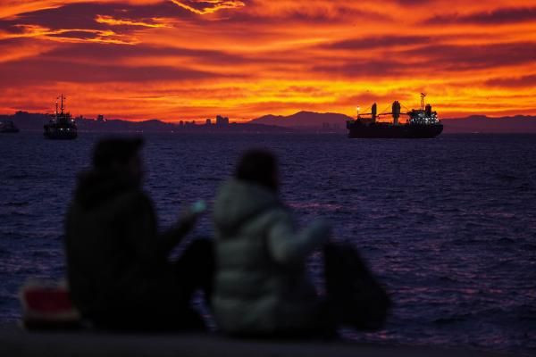 İstanbul'da görenleri hayrete düşüren görüntü! Herkes telefona sarıldı - Resim: 2