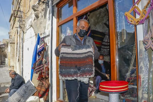 Mardin'de sadece iki kişi kaldılar! Günde bir tane üretiyor: Kuvvet isteyen bir iştir - Resim: 4