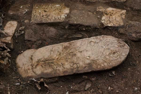 İstanbul'da heyecanlandıran keşif! Kaldırımı kazdıkça yeni tarih çıkıyor - Resim: 2