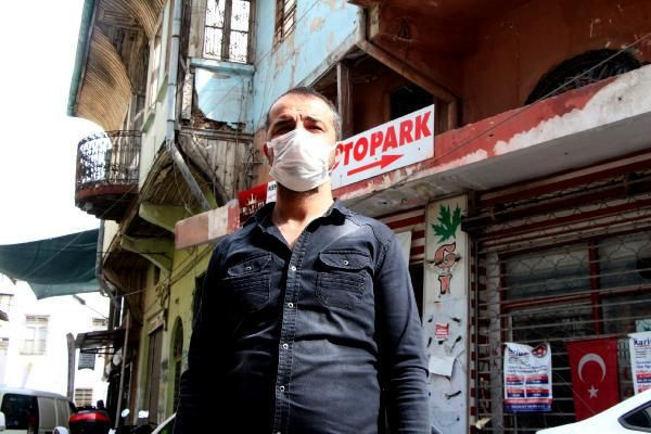 Şener Şen'in ilk yuvası içler acısı halde! Adana'da esnaf diken üstünde - Resim: 4
