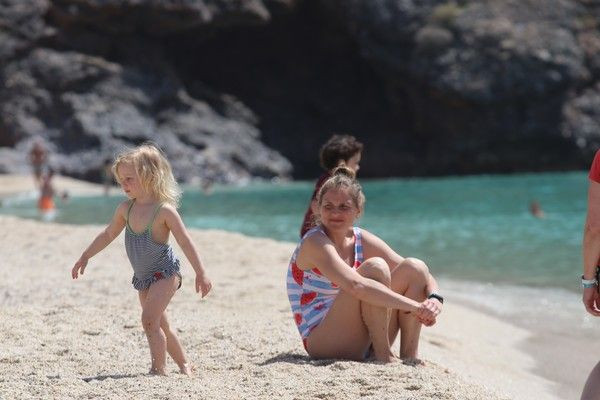 Vakalar patladı salgını umursamadılar! Antalya'da tatilciler soluğu plajlarda aldı - Resim: 4