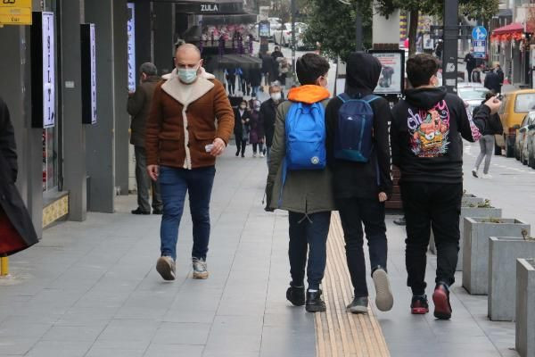 İstanbul Türkiye'nin Vuhan'ı oldu en çok vaka olan ilçelere bakın - Resim: 3