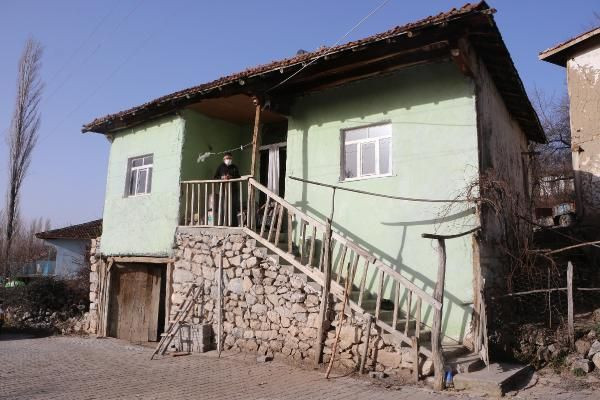 Tokat'tan pes dedirten haber! Karantinadaki yaşlı çifti 'doktorum' diye dolandırdılar - Resim: 4