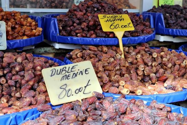 Sahtekarlar şimdi de hurmaya göz dikti! "Şeker oranı düşük hurmaları, glikoz şuruplu suya batırıyorlar" - Resim: 1