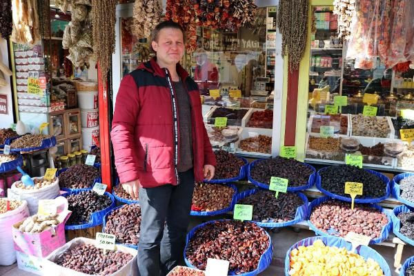 Sahtekarlar şimdi de hurmaya göz dikti! "Şeker oranı düşük hurmaları, glikoz şuruplu suya batırıyorlar" - Resim: 4