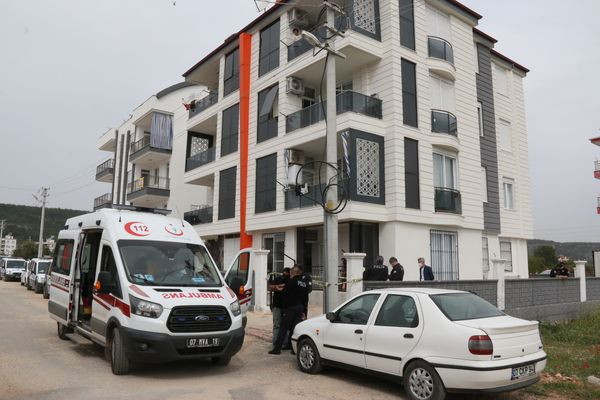 Eve girince dünyası başına yıkıldı! Antalya'da yürek yakan feryatlar: Ben ne diyeyim Allah’ım? - Resim: 1