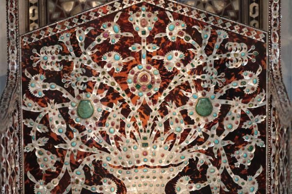 Topkapı Sarayı'nda 'Arife Tahtı' sergilenmeye başlandı! Gören bir daha dönüp bakıyor - Resim: 4