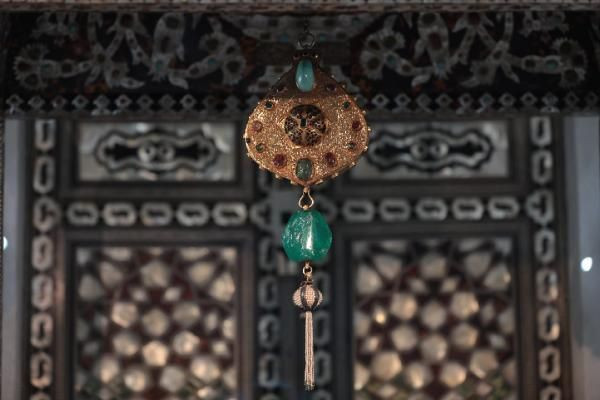 Topkapı Sarayı'nda 'Arife Tahtı' sergilenmeye başlandı! Gören bir daha dönüp bakıyor - Resim: 1