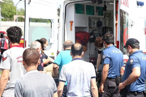 Diyarbakır'da hareketli saatler! Genç kızın intiharını önleyen polisler yere çelik yeleklerini serdi - Resim: 3