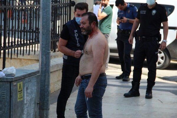 Antalya'da dehşeti yaşatıp kanlar içinde bıraktı! Trans kadın kendini eve kilitledi - Resim: 3