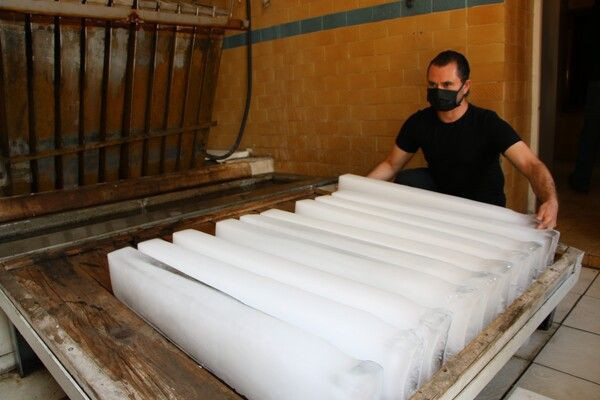 Sıcak havalar en çok ona yaradı sipariş yağıyor! Elazığ'da dedesinden miras kaldı - Resim: 1