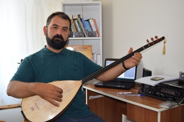 Elazığ'da ev ev gezip topluyor! Büyük heyecan yaşıyor: 50 yıl sonra karşı karşıya gelmek.. - Resim: 4