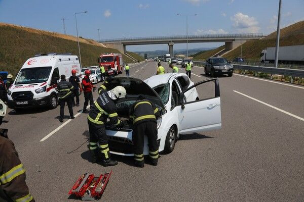 Kocaeli'de feci kazada can pazarı! Lastik patladı sandı meğer... - Resim: 1
