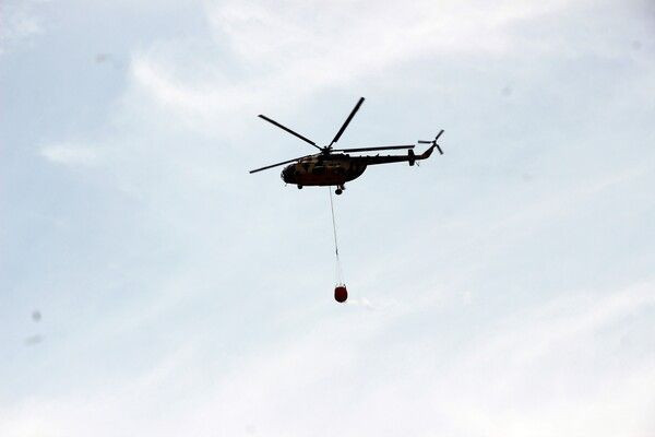 Muğla'da alevlere karşı göz dolduran mücadele! Skorsky helikopterler sabah akşam çalışıyor - Resim: 3
