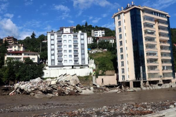 Kastamonu'nun Bozkurt ilçesinde sele kapılan apartmandan son mesajları 'bize dua edin' oldu - Resim: 4