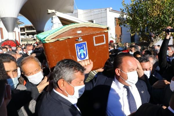 Mansur Yavaş'ın kardeşi Sabri Yavaş son yolculuğuna uğurlandı! Kılıçdaroğlu ve Akşener de törendeydi - Resim: 1