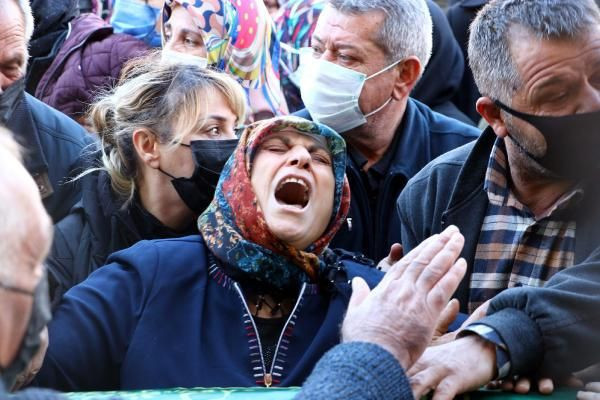 Samuray kılıcıyla öldürülen Başak Cengiz'in cenazesi! Nişanlısı FOX'a bağlandı - Resim: 2