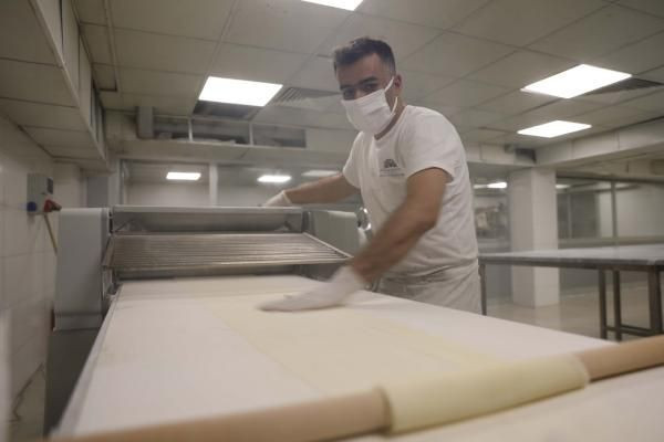 Baklavada zam furyası durdu! Fiyatlar geriledi kilosu 175 lira oldu - Resim: 3