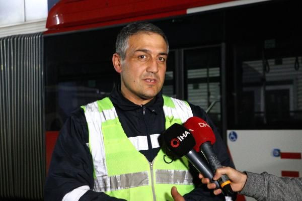 Ankara'da EGO şoförü Yasef Demir, sokak köpeklerinin abisi oldu! Topladığı yemeklerle 150 köpeğe bakıyor - Resim: 4