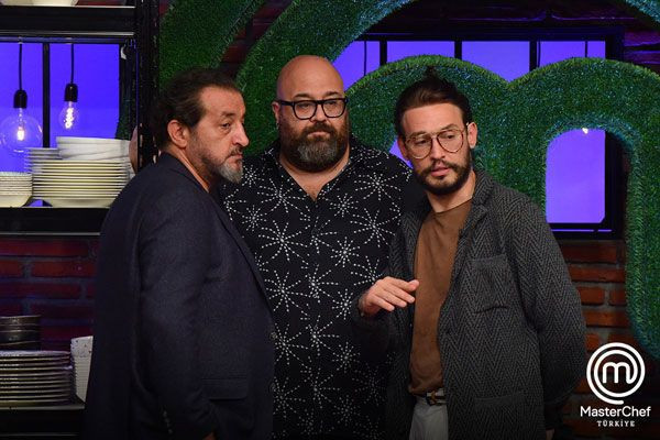 MasterChef Türkiye jürilerinin aldıkları maaşlar dudak uçuklattı! Aralarında maaş kavgası çıkmıştı - Resim: 3