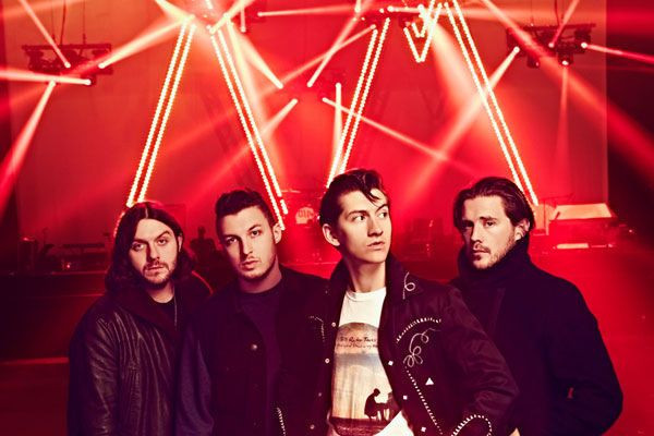 Dünyaca ünlü grup Arctic Monkeys'i kovmuştu! Beyoğlu'ndaki bakkal konuştu - Resim: 4