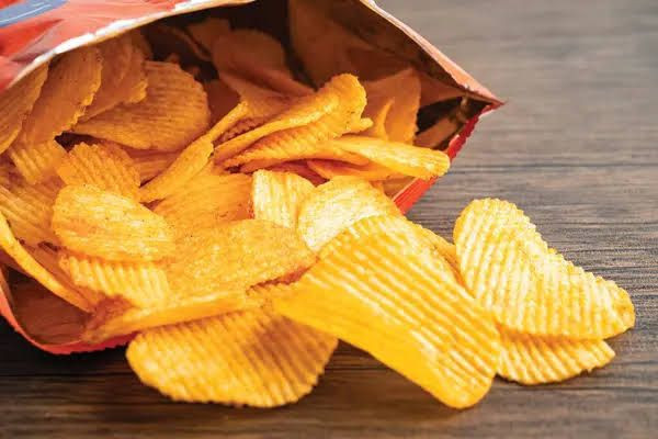 Cips, salam ve soslarda yeni dönem: Kademeli yasaklar başlıyor - Resim: 2