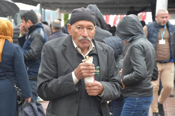 Sultangazi'de çiğ köfte festivaline yoğun ilgi - Resim: 1