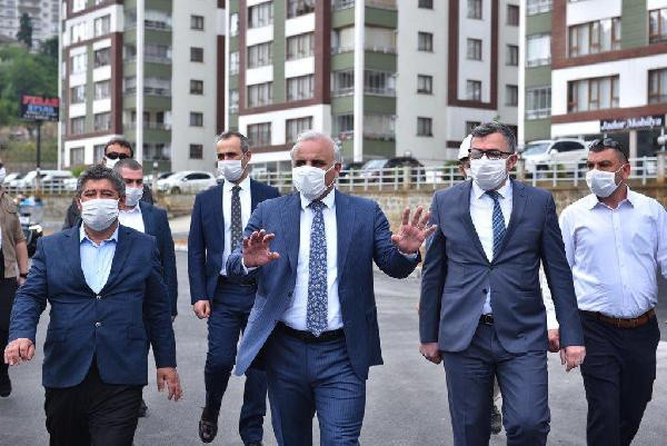 Trabzon Büyükşehir Belediyesi'nde daire başkanı koronavirüse yenik düştü - Resim: 0